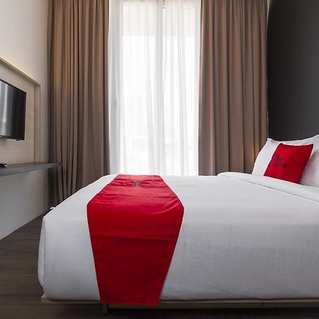 Reddoorz Plus Near Perbanas Jakarta Exteriér fotografie